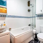 Quayside Апартаменты *