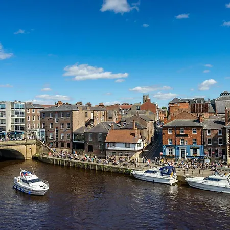 Quayside * Йорк